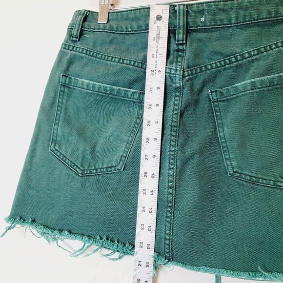 We the Free by Free People Zip It Up Green Mini Denim Grunge Distress Skirt Sz29 - Picture 5 of 7